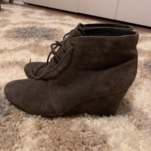 Clark’s Artisan suede leather ankle boots
